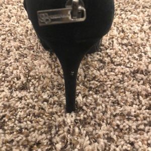Jessica Simpson Black heels